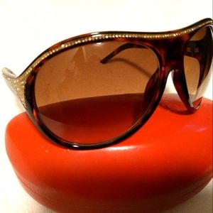 Valantino Garavani Limited Edition Sunglasses Unisex